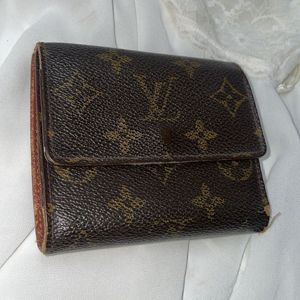 Authentic Louis Vuitton Monogram Porte Monnaie Billets Compact Wallet - Picture 2 of 11